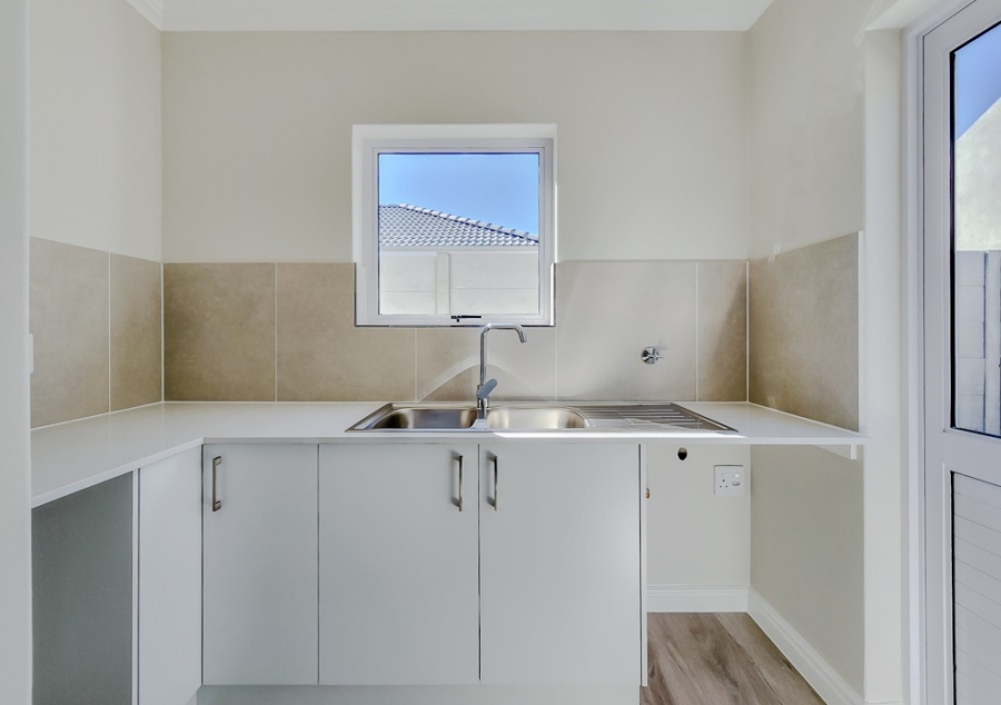To Let 3 Bedroom Property for Rent in Pinehurst Western Cape